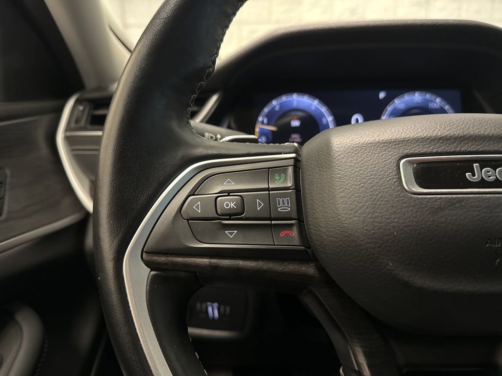 Used 2022 Jeep Grand Cherokee L Limited image 30