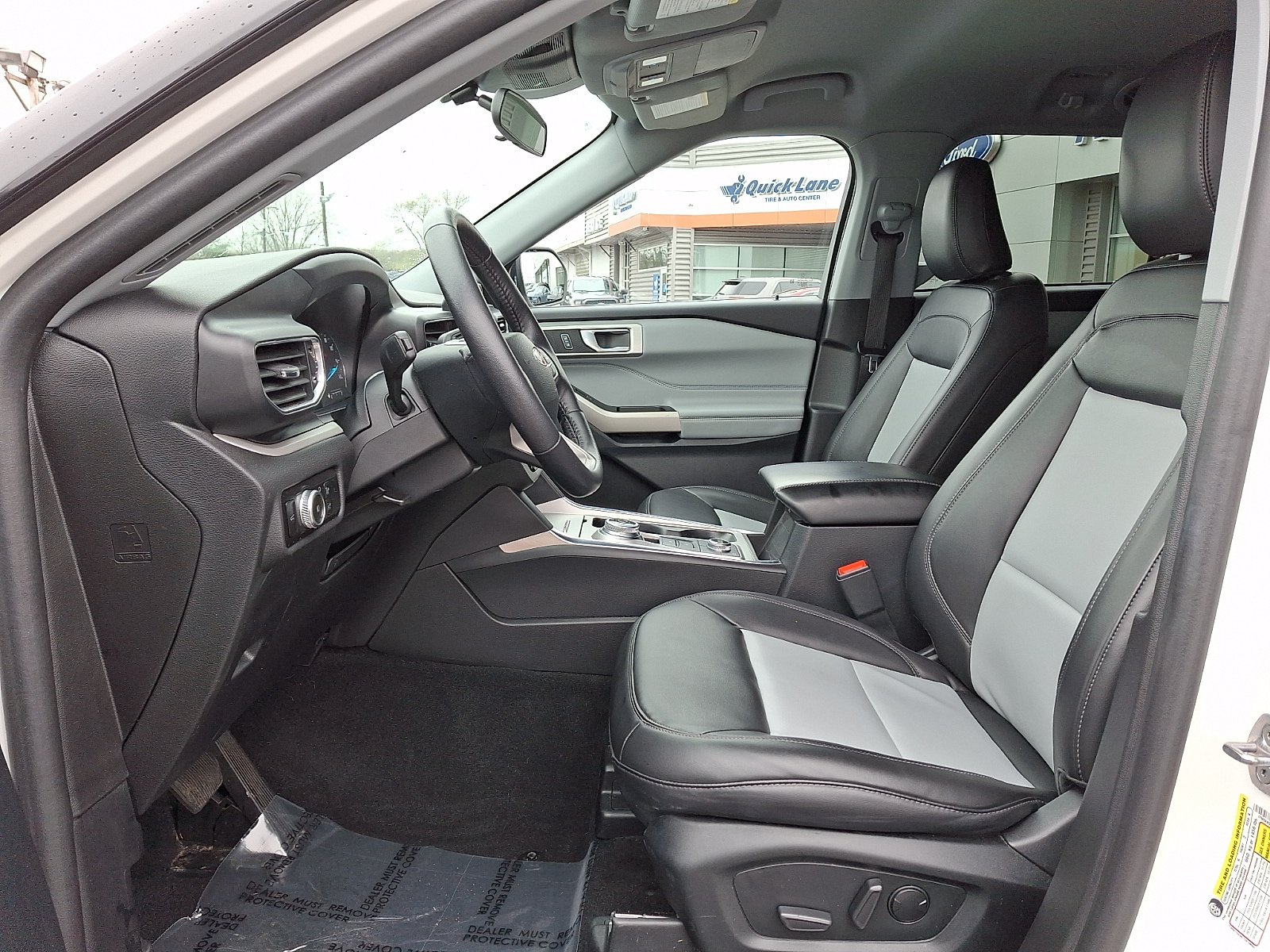 Certified 2023 Ford Explorer XLT w/ Equipment Group 202A AWD/4WD image 11