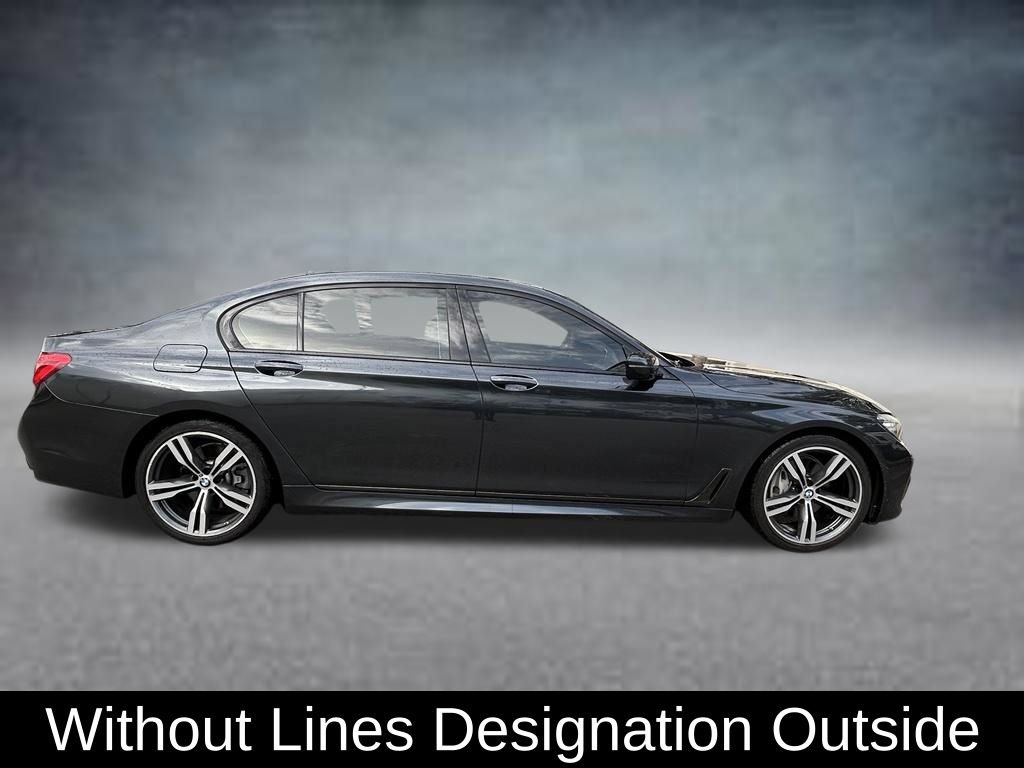 Used 2019 BMW 740i w/ Executive Package RWD image 8