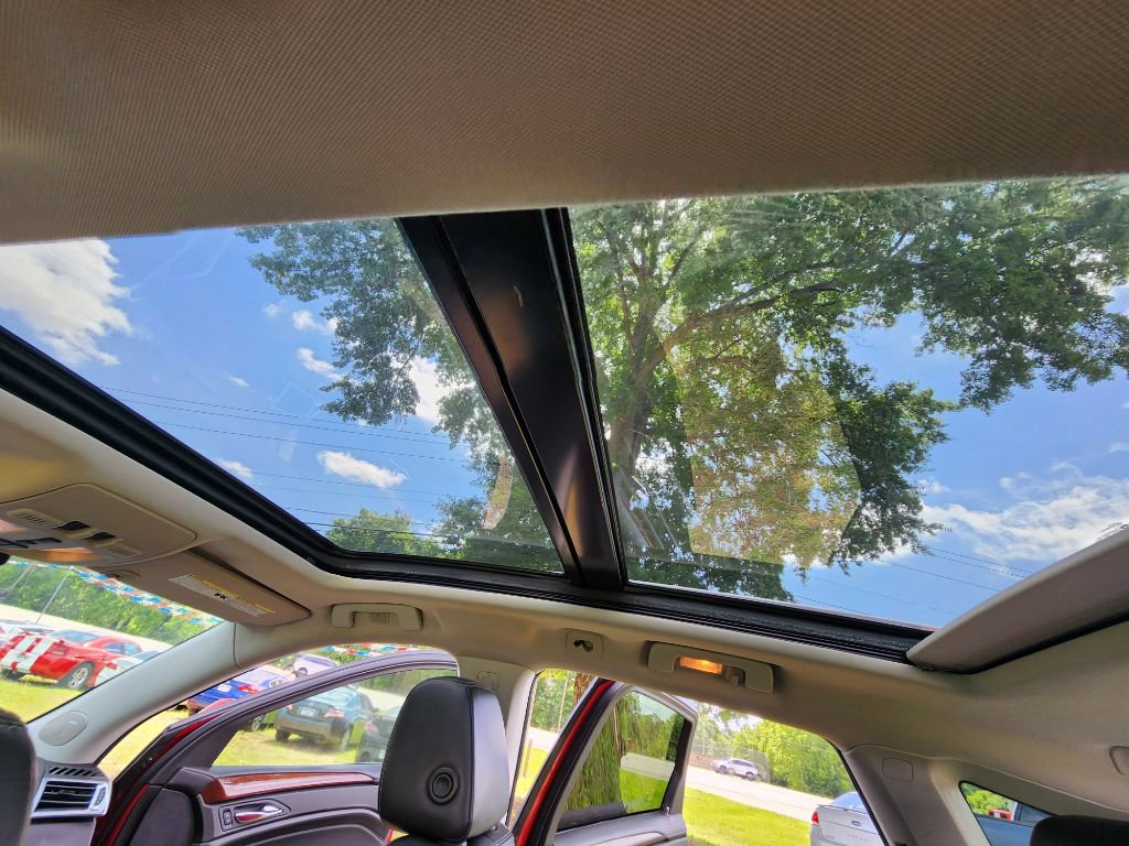 Used 2015 Cadillac SRX Luxury w/ Driver Awareness Package image 11