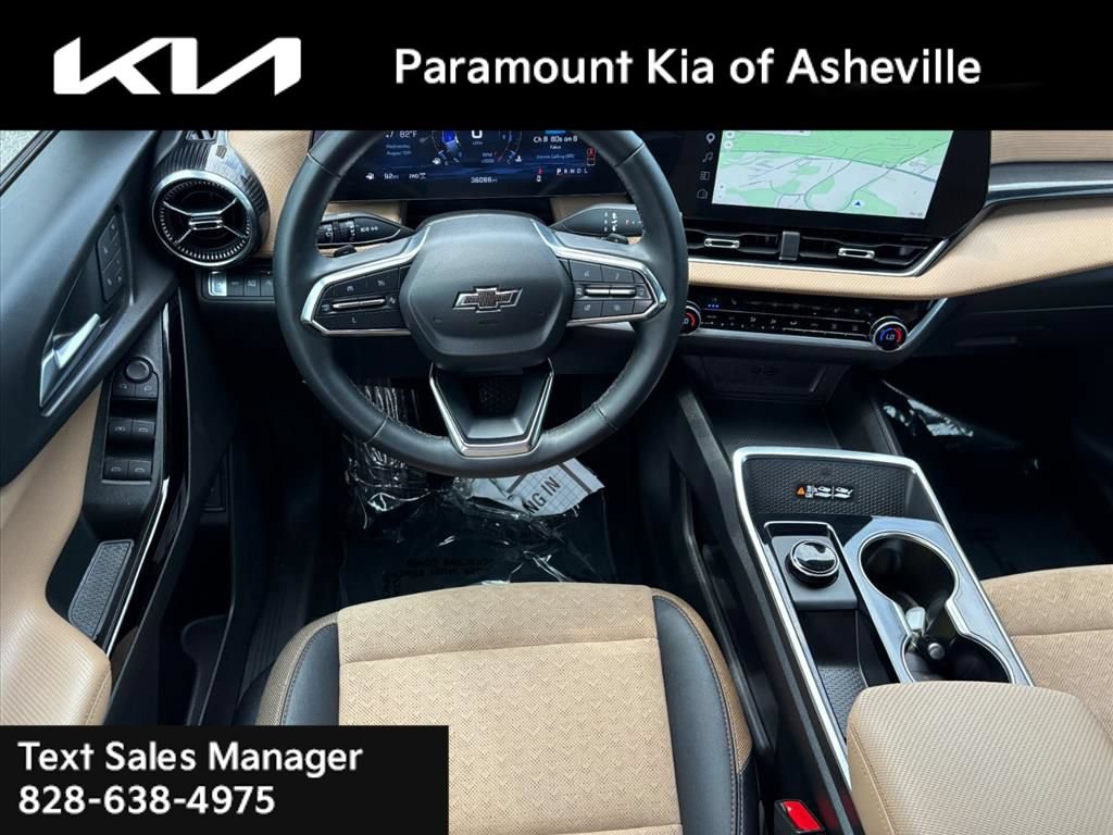 Used 2025 Chevrolet Equinox ACTIV w/ Convenience Package III AWD/4WD image 24