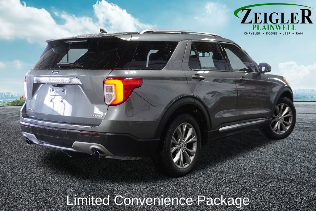 Used 2022 Ford Explorer Limited image 3