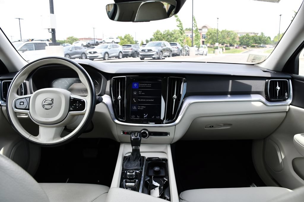 Used 2020 Volvo S60 T6 Momentum w/ Premium Package AWD/4WD image 20