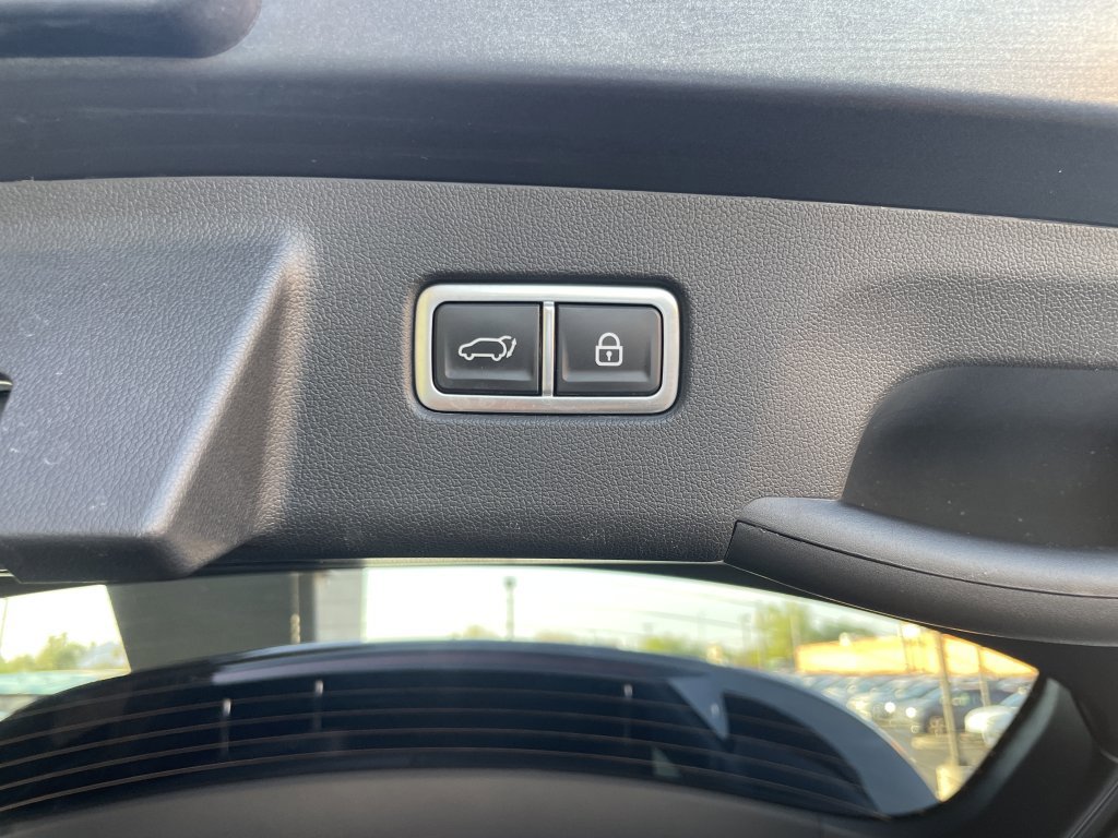 Used 2021 Kia Sorento EX image 16