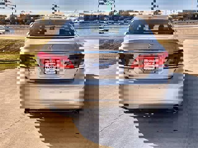 Used 2011 Lexus ES 350 image 6