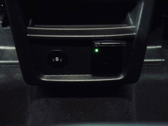 Used 2022 Ford Edge SEL w/ Convenience Package image 21