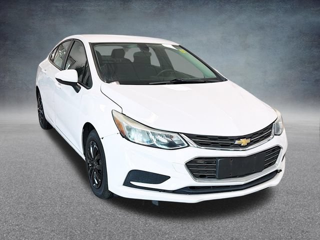 Used 2017 Chevrolet Cruze LS FWD image 4