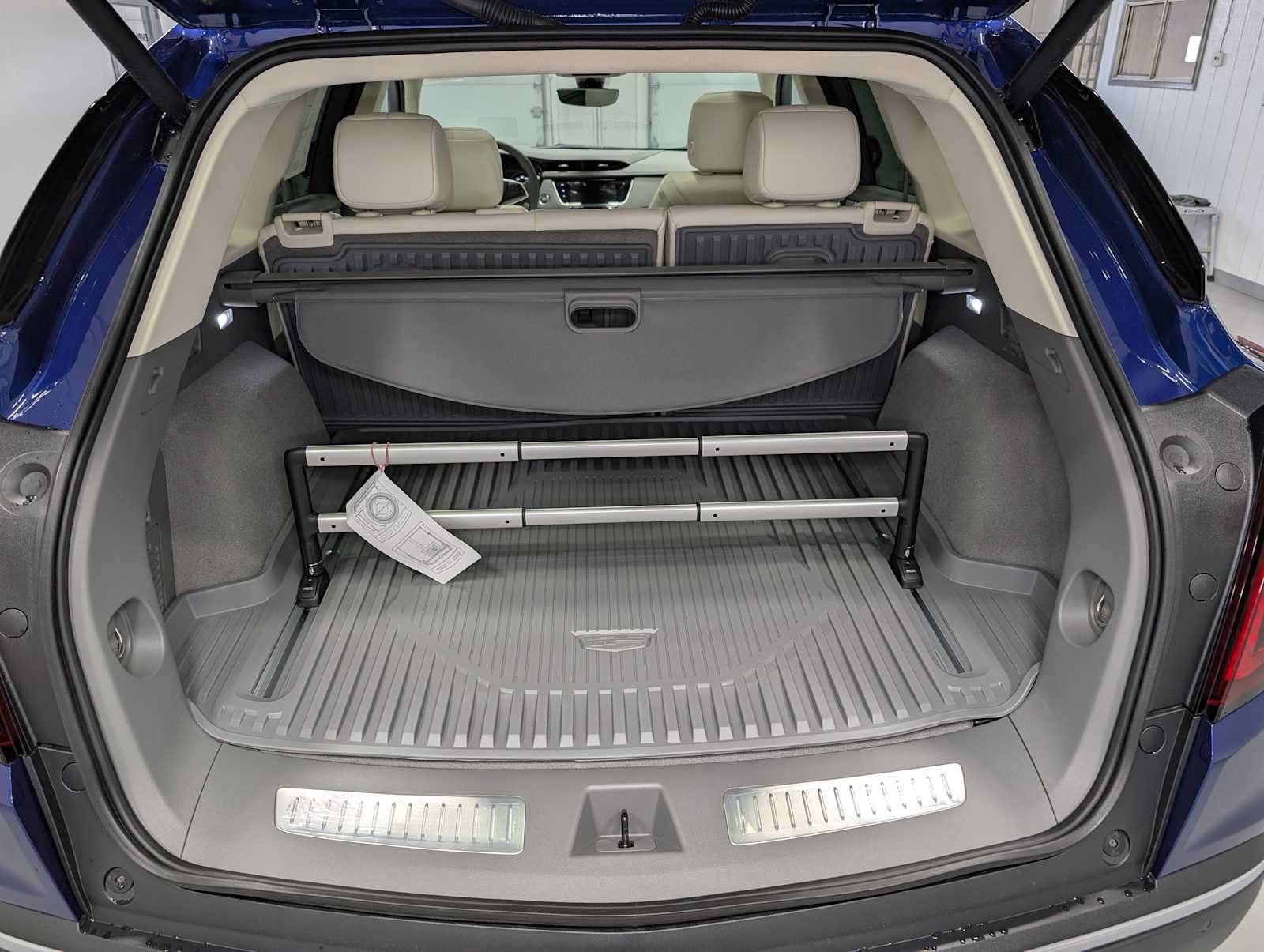New 2026 Cadillac XT5 Premium Luxury w/ Driver Assist Package AWD/4WD image 7