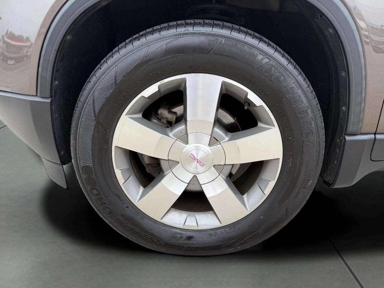 Used 2012 GMC Acadia SLT image 23