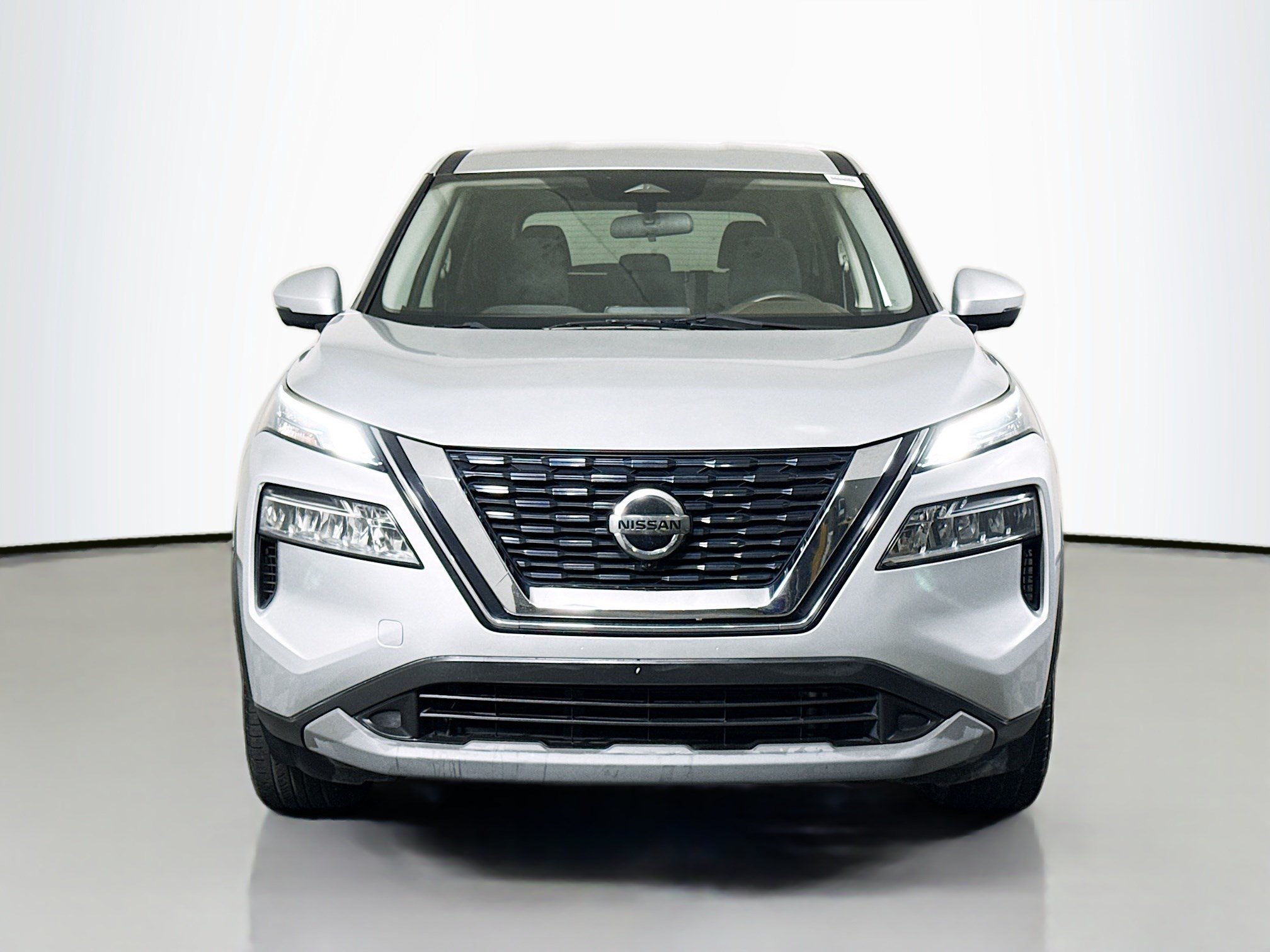 Used 2021 Nissan Rogue SV AWD/4WD image 2