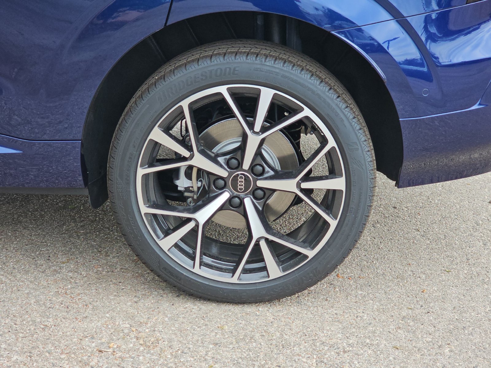 New 2026 Audi Q3 quattro 2.0T AWD/4WD image 36