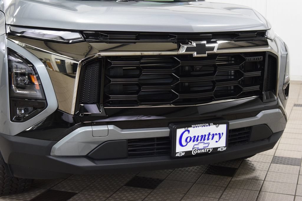 New 2027 Chevrolet Equinox ACTIV w/ Safety and Technology Package AWD/4WD image 13