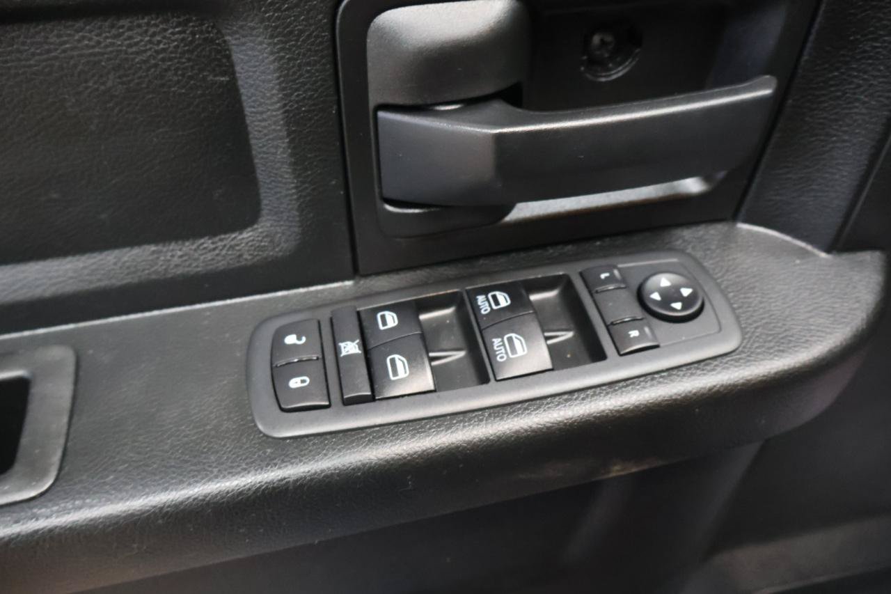 Used 2019 RAM 1500 Express w/ Wheel & Sound Group AWD/4WD image 14
