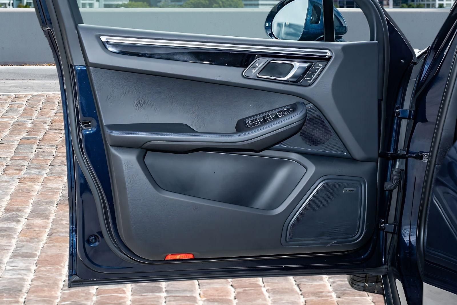 Used 2022 Porsche Macan S image 11