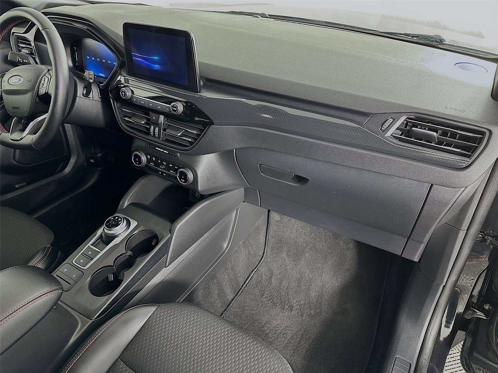 Used 2025 Ford Escape ST-Line image 26