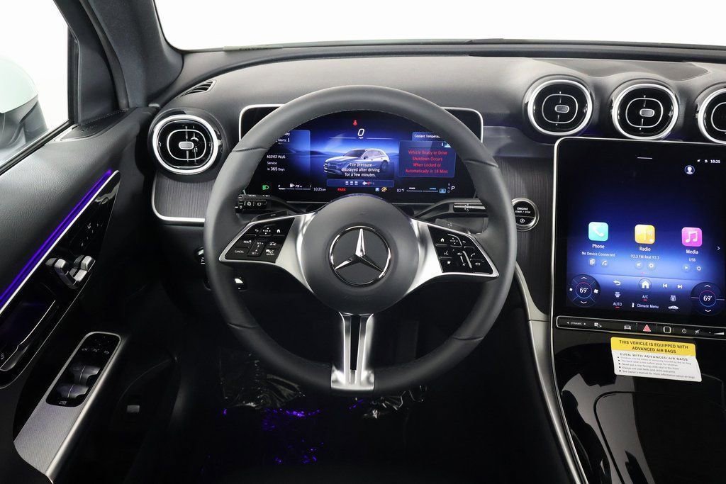 New 2026 Mercedes-Benz GLC 300 image 3