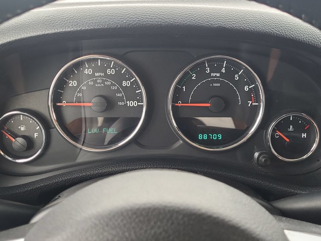 Used 2013 Jeep Wrangler Unlimited Sport AWD/4WD image 25