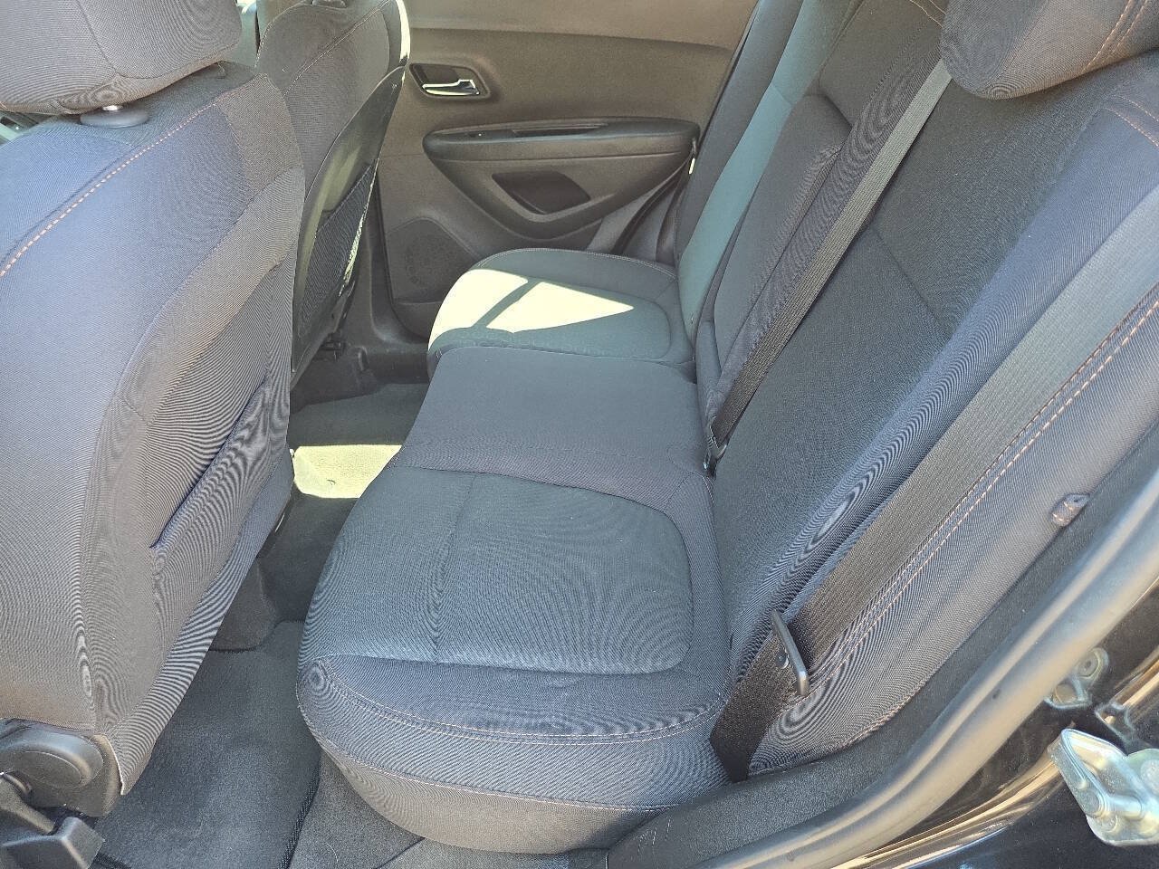 Used 2017 Chevrolet Trax LS FWD image 18