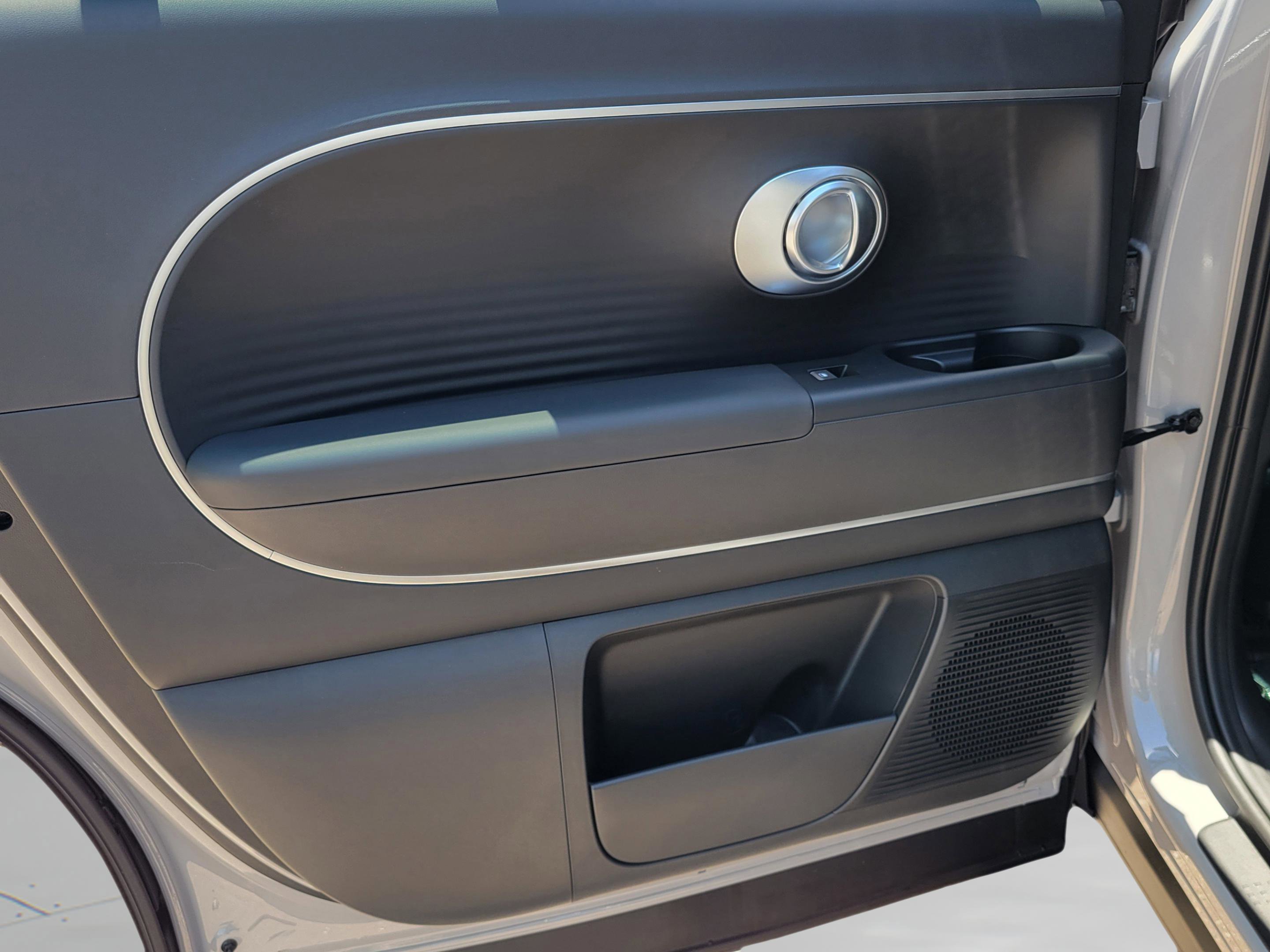 New 2026 Hyundai Ioniq 9 SE image 29