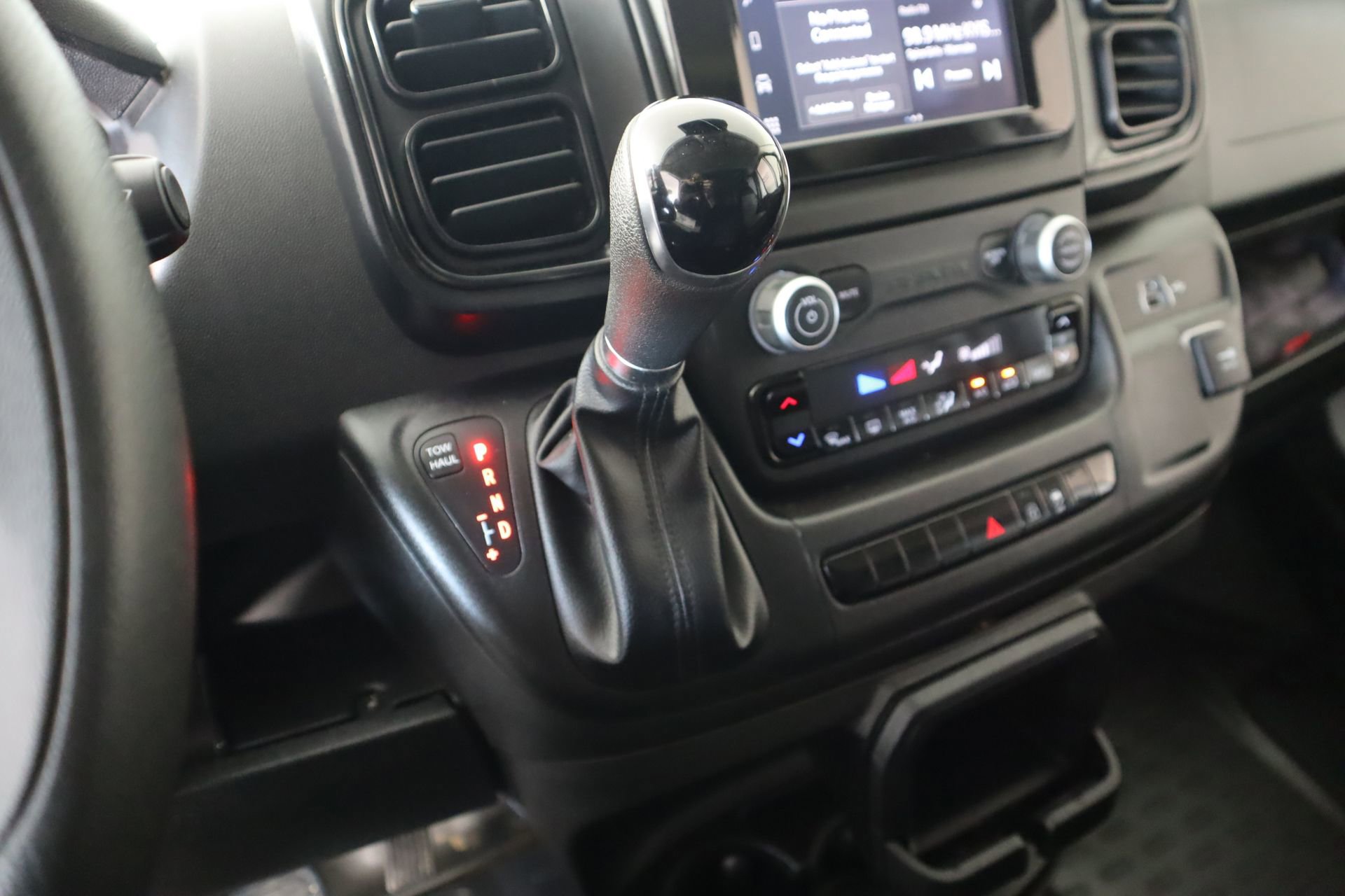 Used 2023 RAM ProMaster 2500 FWD image 7