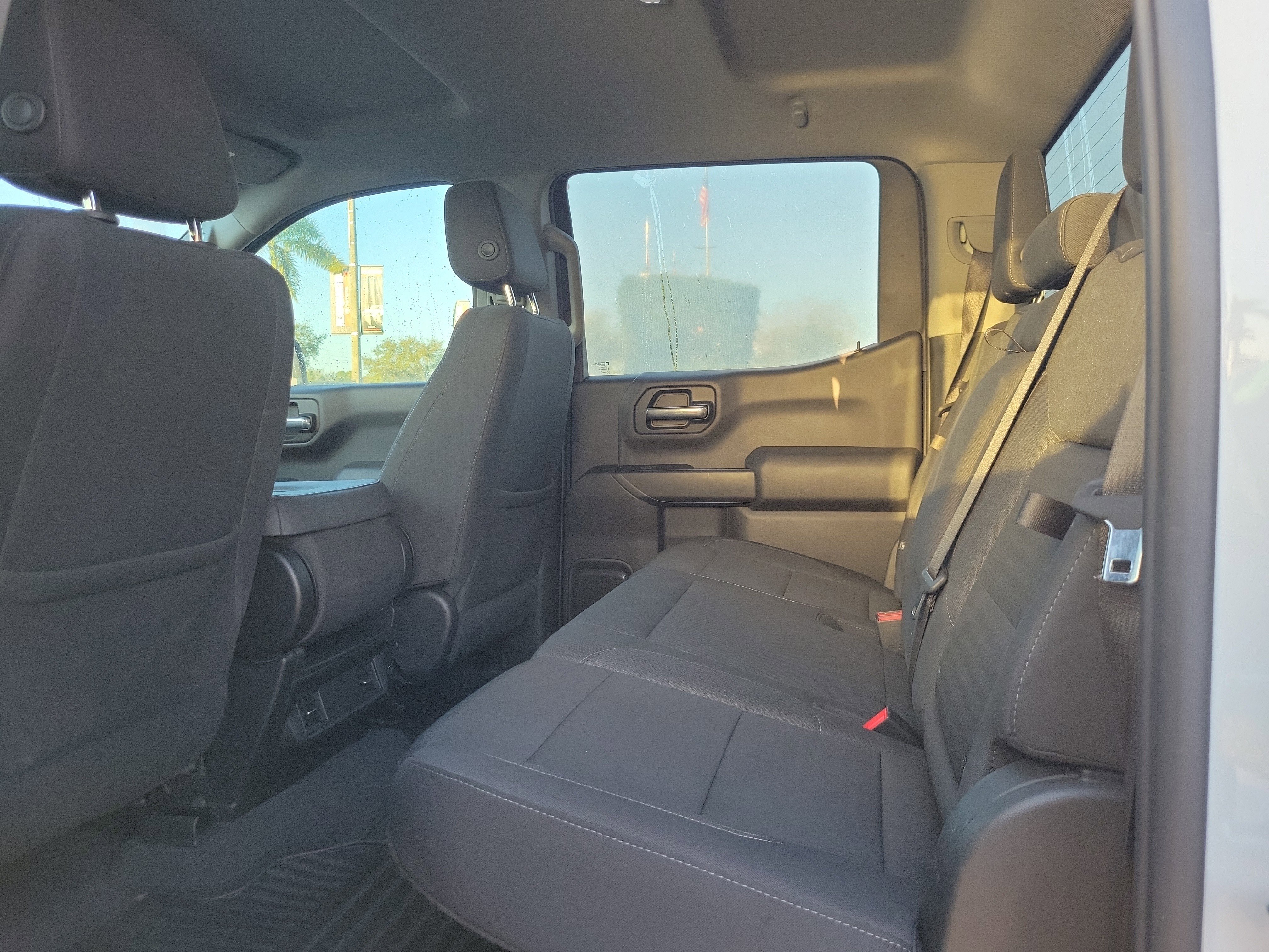 Used 2023 Chevrolet Silverado 1500 Custom image 18
