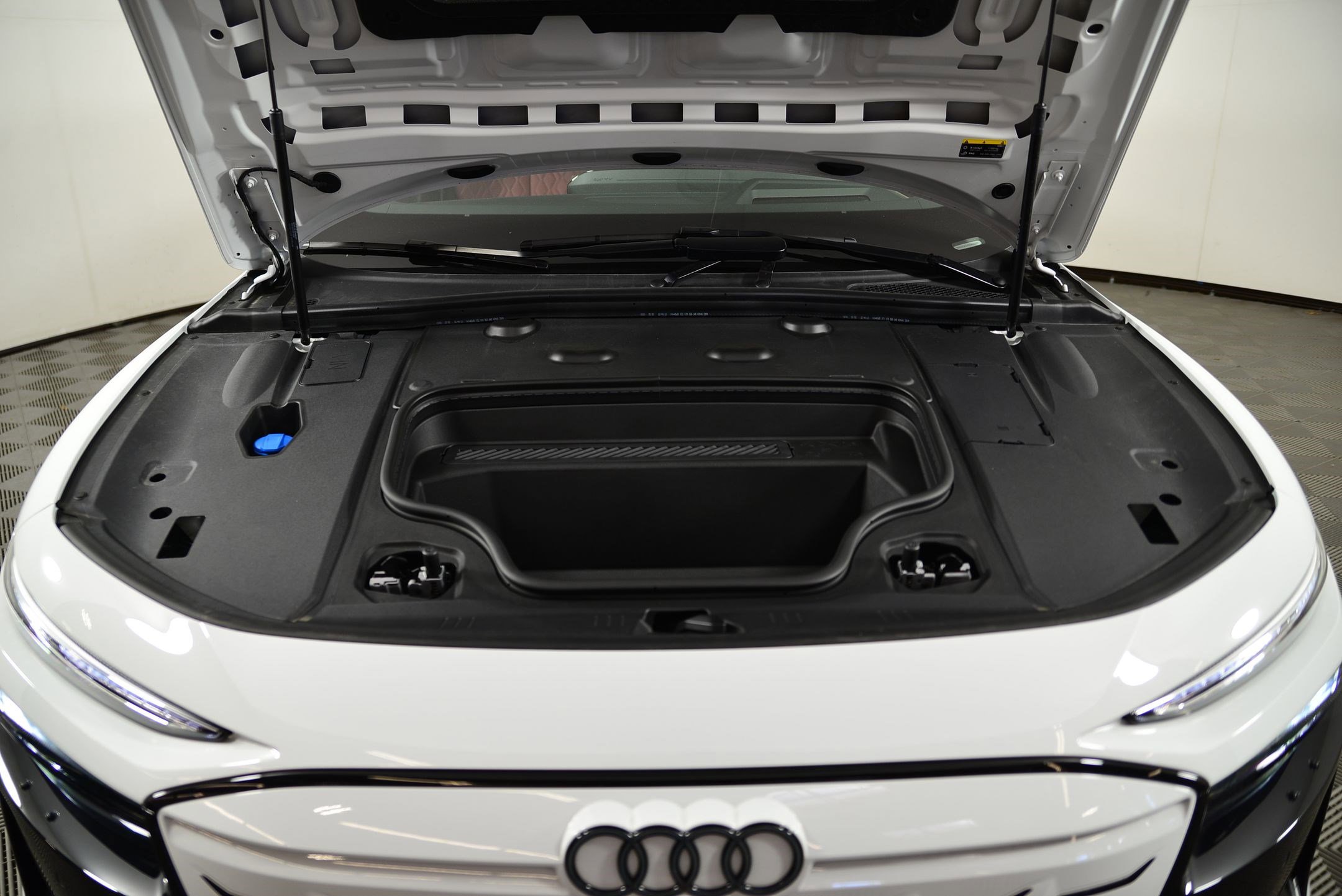 New 2025 Audi S6 e-tron Premium Plus image 18