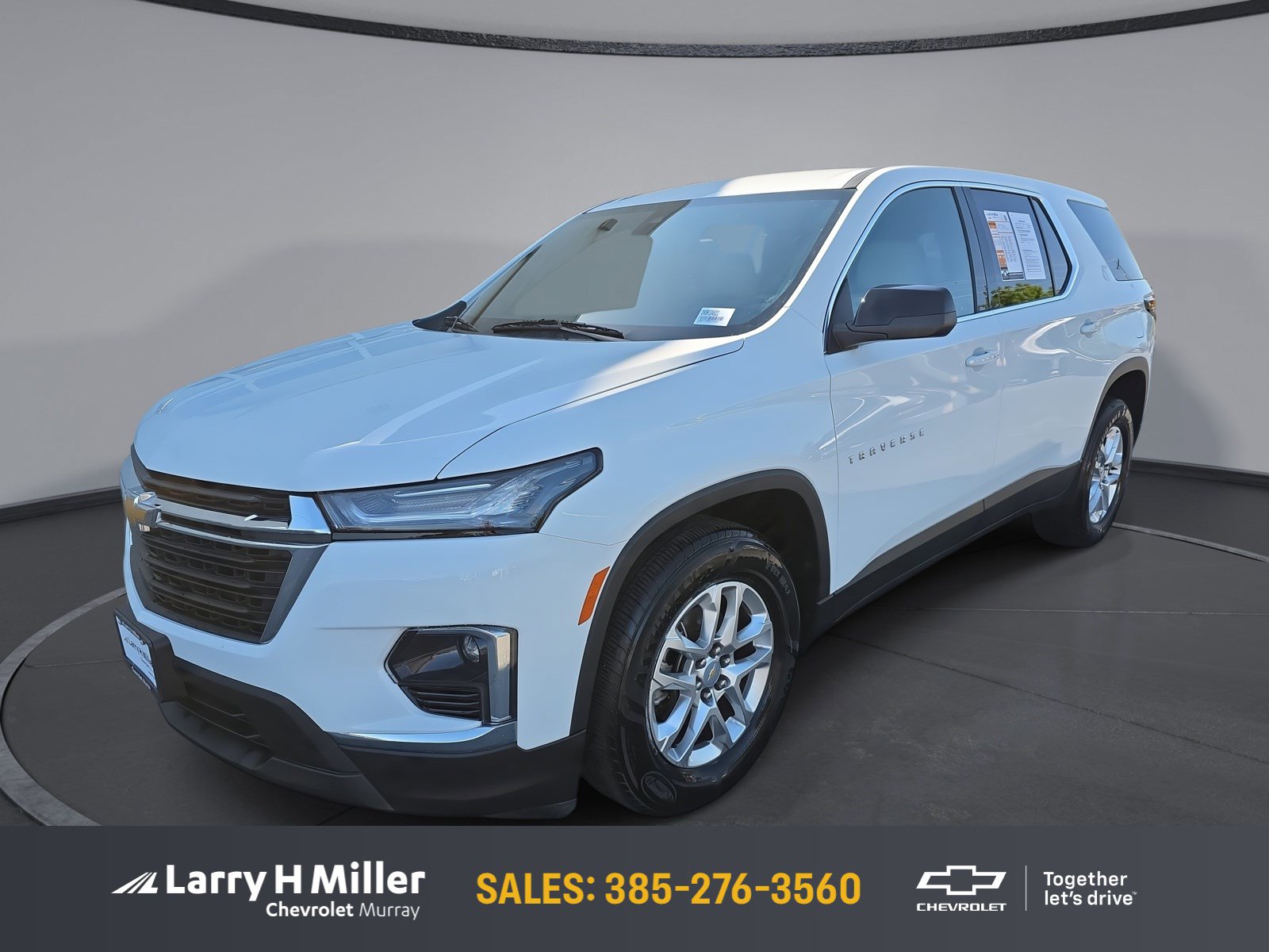 Certified 2023 Chevrolet Traverse LS AWD/4WD image 1