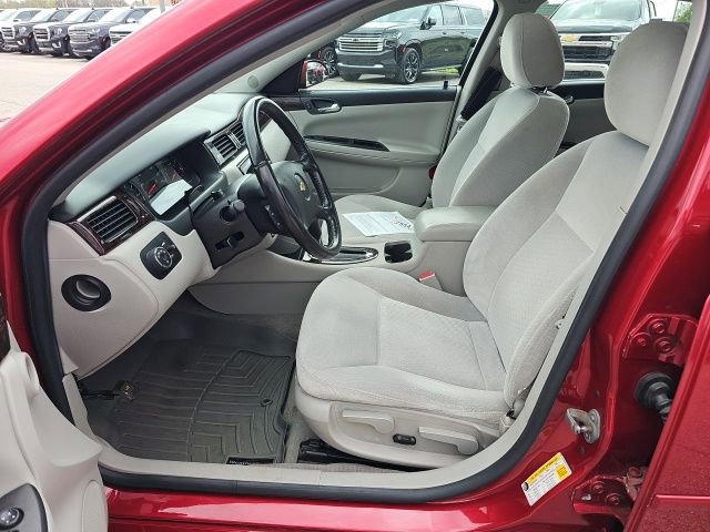 Used 2013 Chevrolet Impala LT w/ LT Sunroof Package FWD image 12