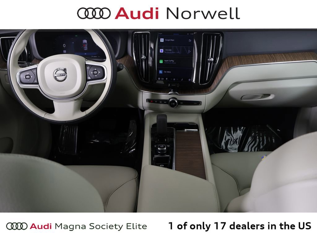 Used 2022 Volvo XC60 B5 Momentum w/ Climate Package image 25