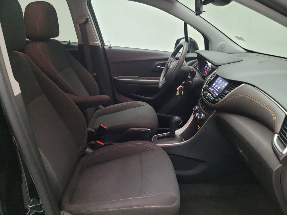 Used 2022 Chevrolet Trax LS w/ Tint and Cruise Package AWD/4WD image 21