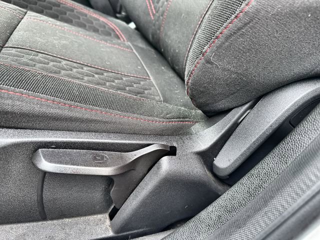 Used 2018 Ford Fiesta SE w/ Equipment Group 201A image 12