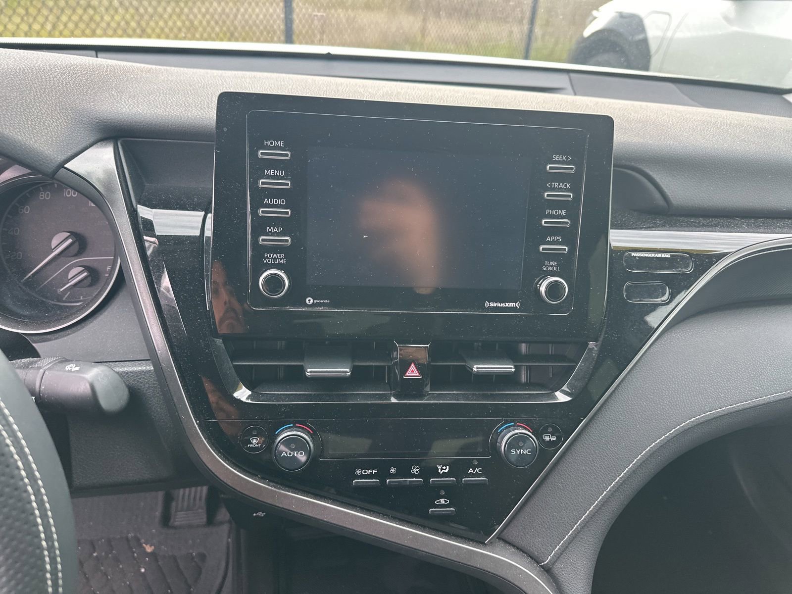 Certified 2022 Toyota Camry SE w/ Carpet Mat Package (TMS) image 12