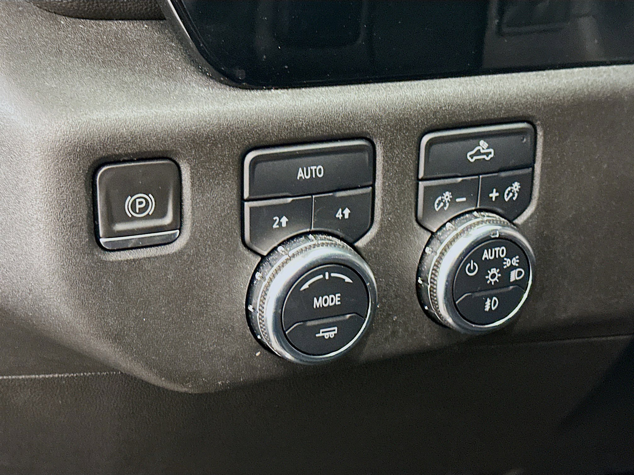 Used 2023 GMC Sierra 1500 Elevation image 17