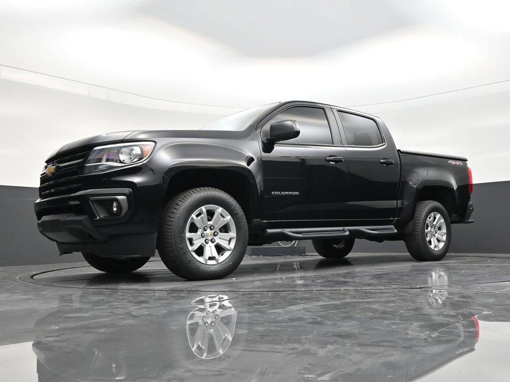 Used 2022 Chevrolet Colorado LT w/ Luxury Package AWD/4WD image 18