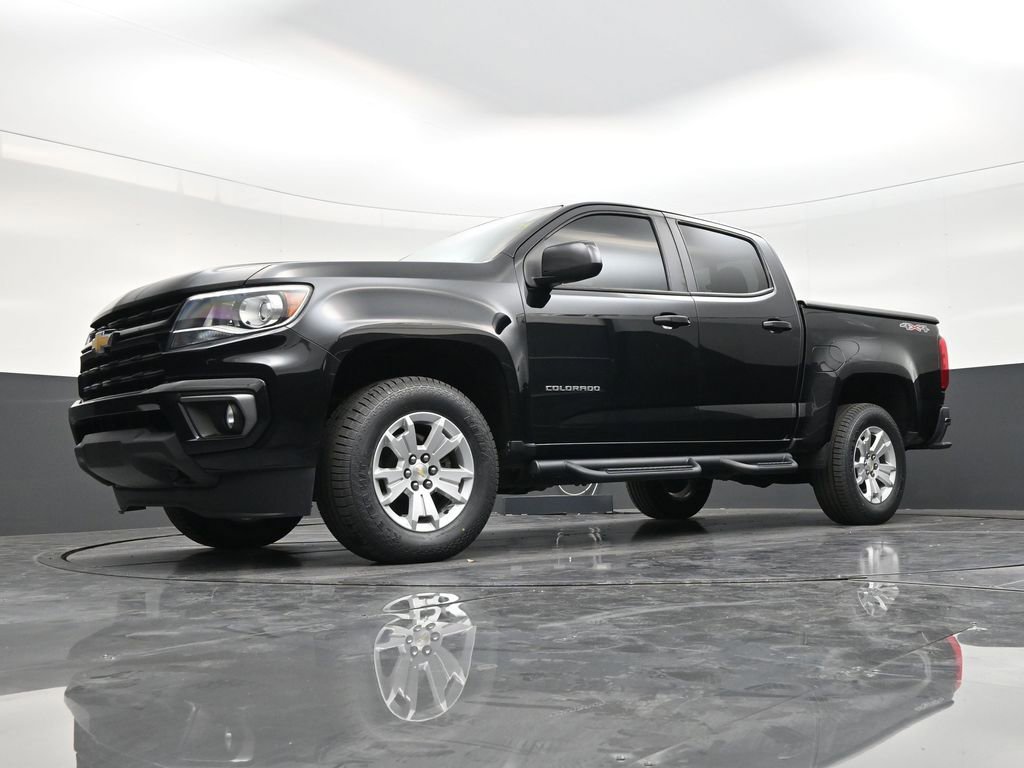 Used 2022 Chevrolet Colorado LT w/ Luxury Package AWD/4WD image 18