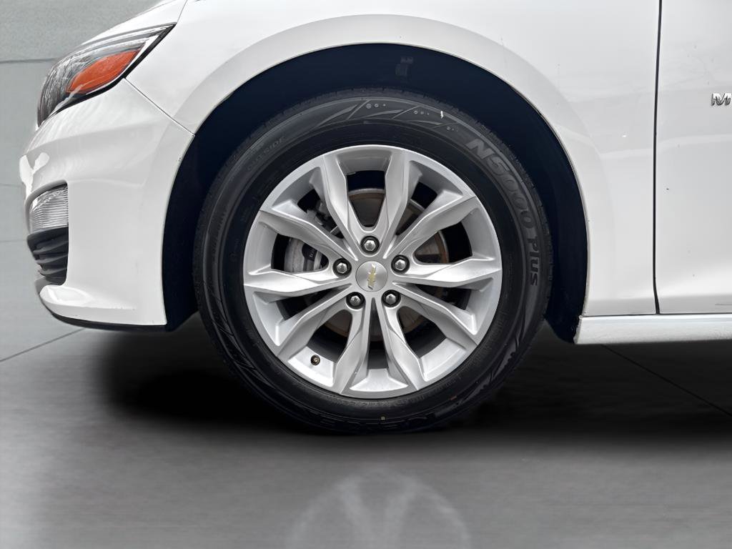 Used 2025 Chevrolet Malibu LT image 5