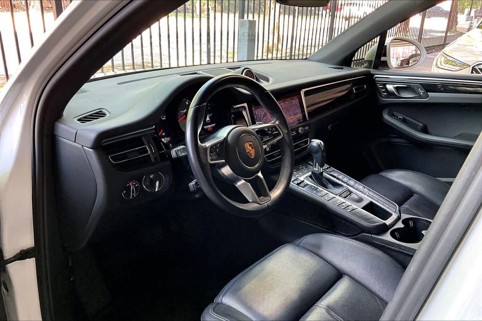 Used 2021 Porsche Macan S AWD/4WD image 17