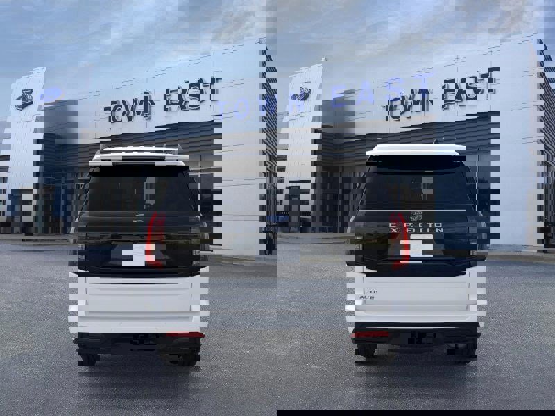 New 2025 Ford Expedition Active image 6