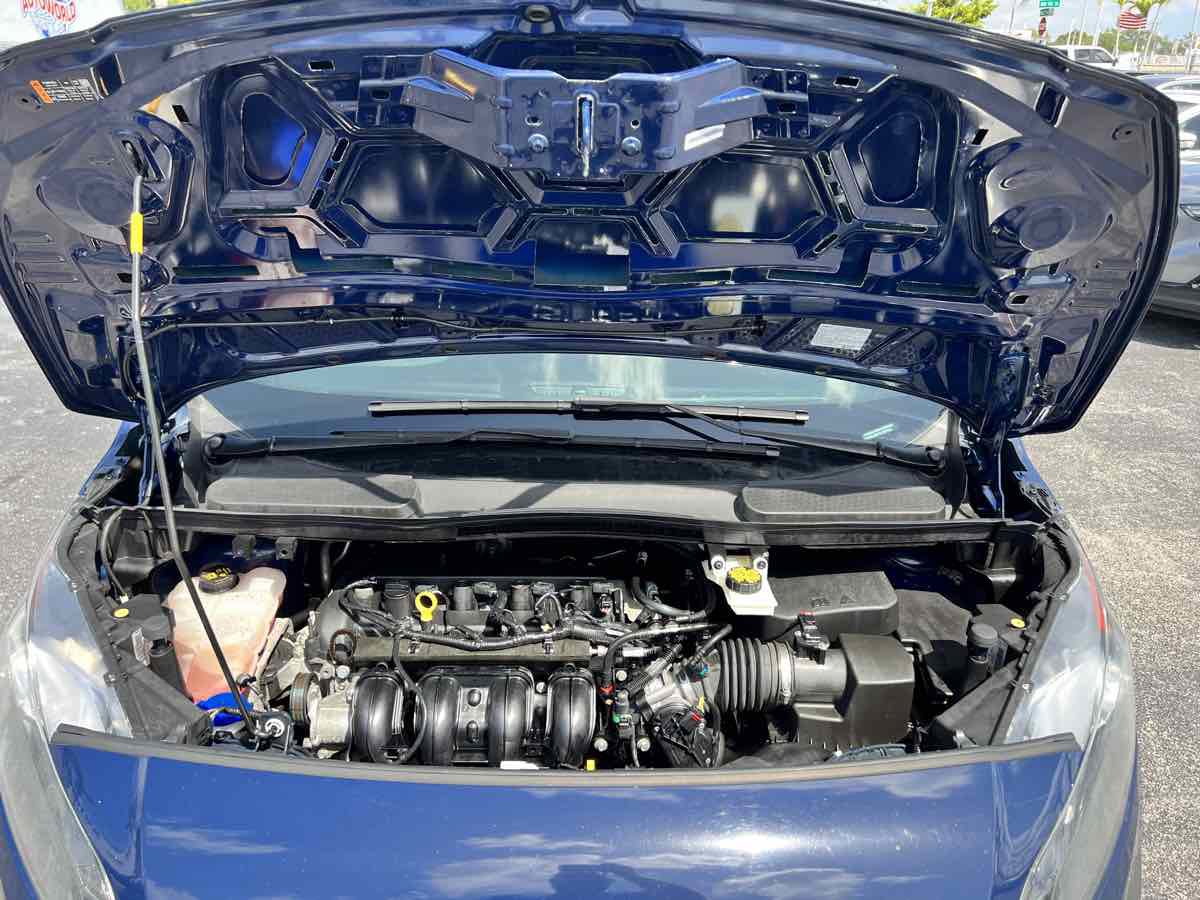 Used 2018 Ford Transit Connect XL image 28