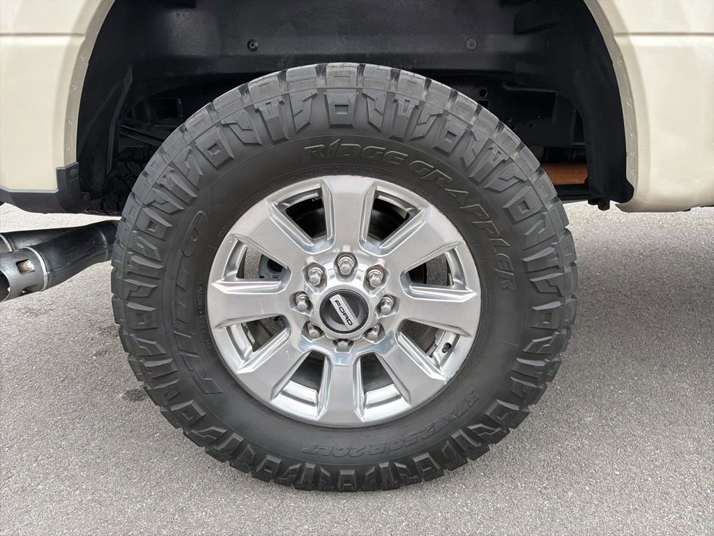 Used 2017 Ford F250 Platinum w/ Platinum Ultimate Package AWD/4WD image 14