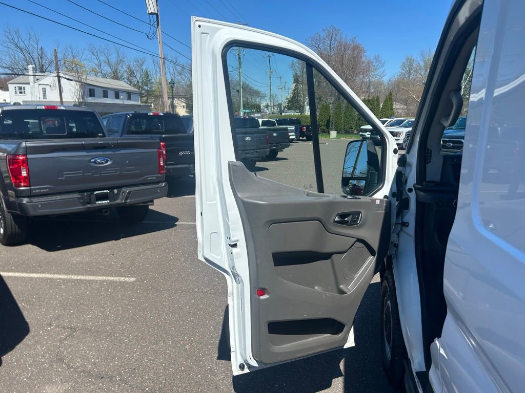 Certified 2020 Ford Transit 250 Medium Roof w/ Interior Upgrade Package image 15