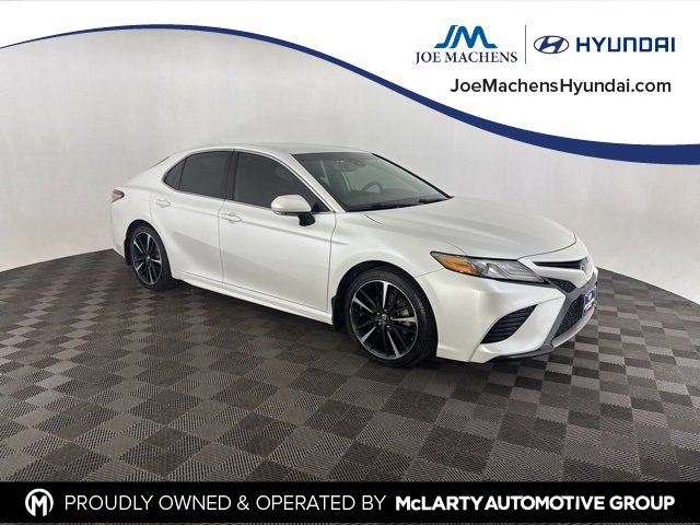 Used 2019 Toyota Camry XSE image 1