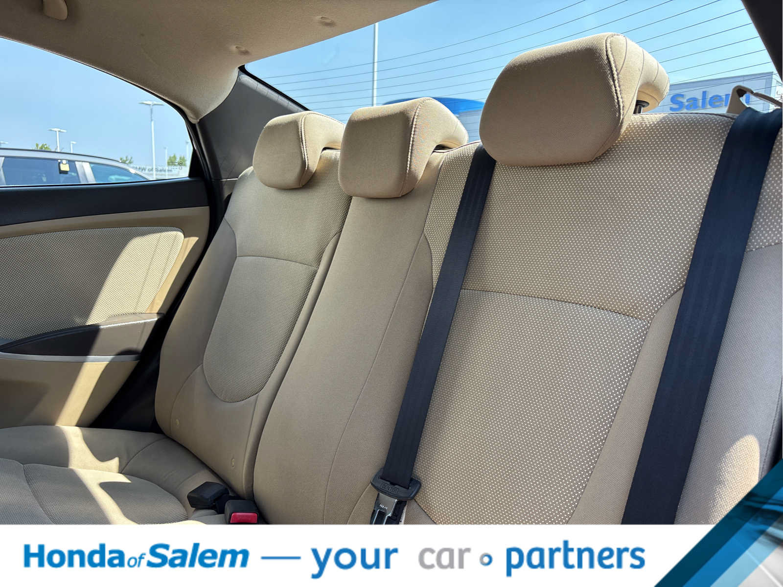 Used 2013 Hyundai Accent GLS FWD image 13