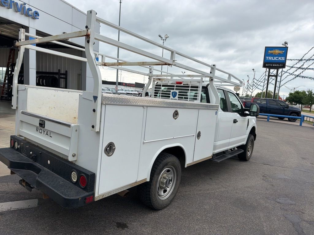 Used 2021 Ford F350 XL w/ Power Equipment Group AWD/4WD image 4
