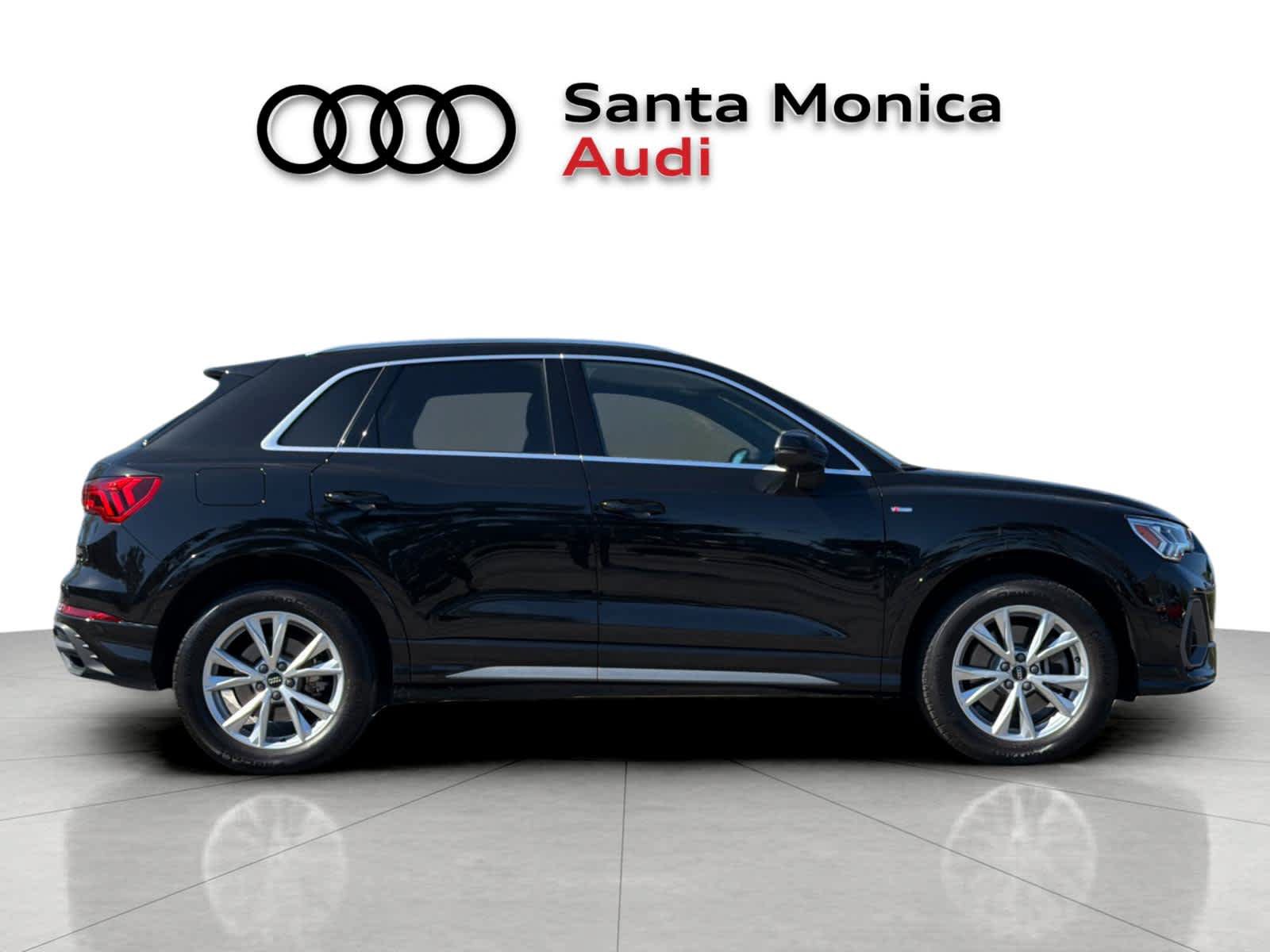 Used 2023 Audi Q3 2.0T Premium w/ Convenience Package AWD/4WD image 8