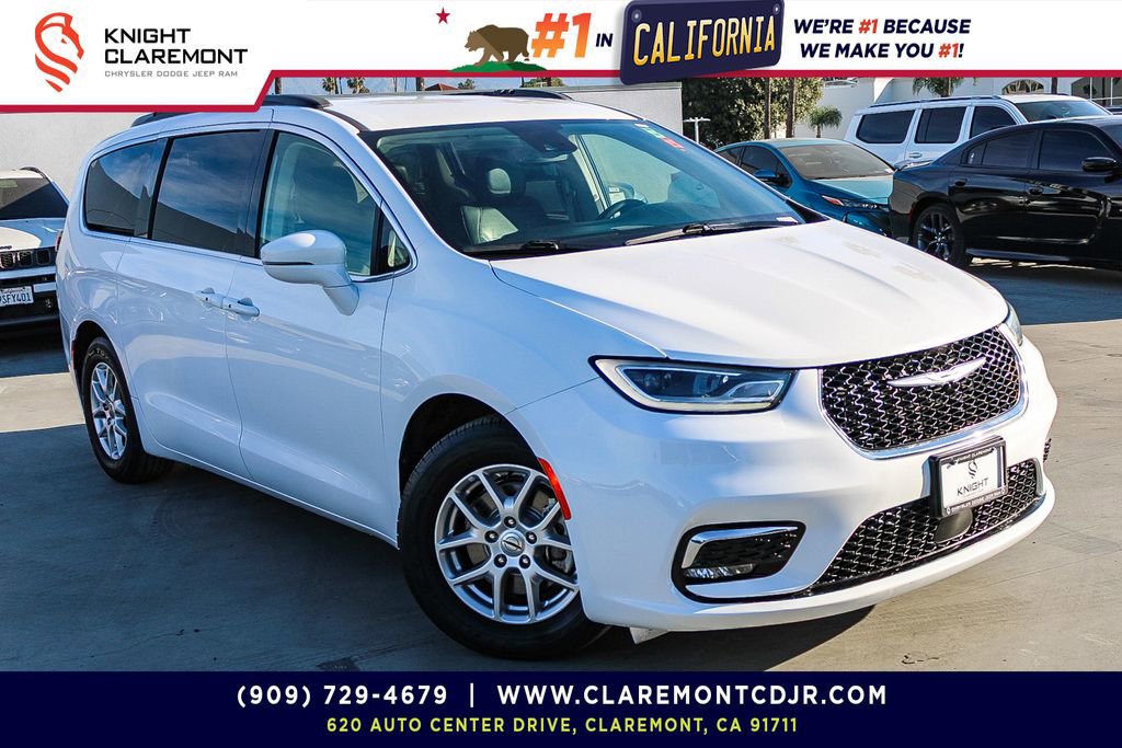 Used 2022 Chrysler Pacifica Touring-L image 1