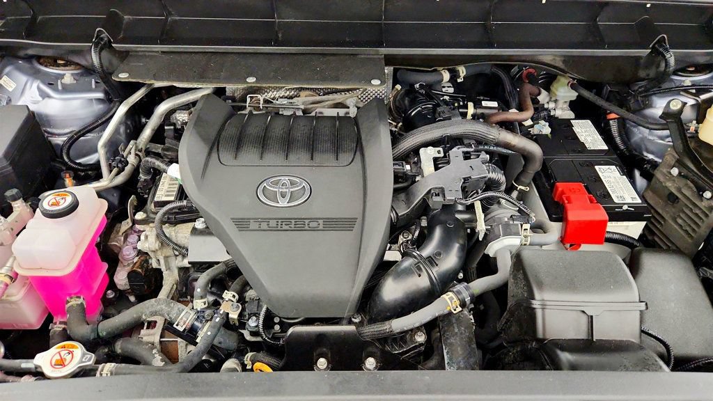 Used 2023 Toyota Highlander XLE AWD/4WD image 28
