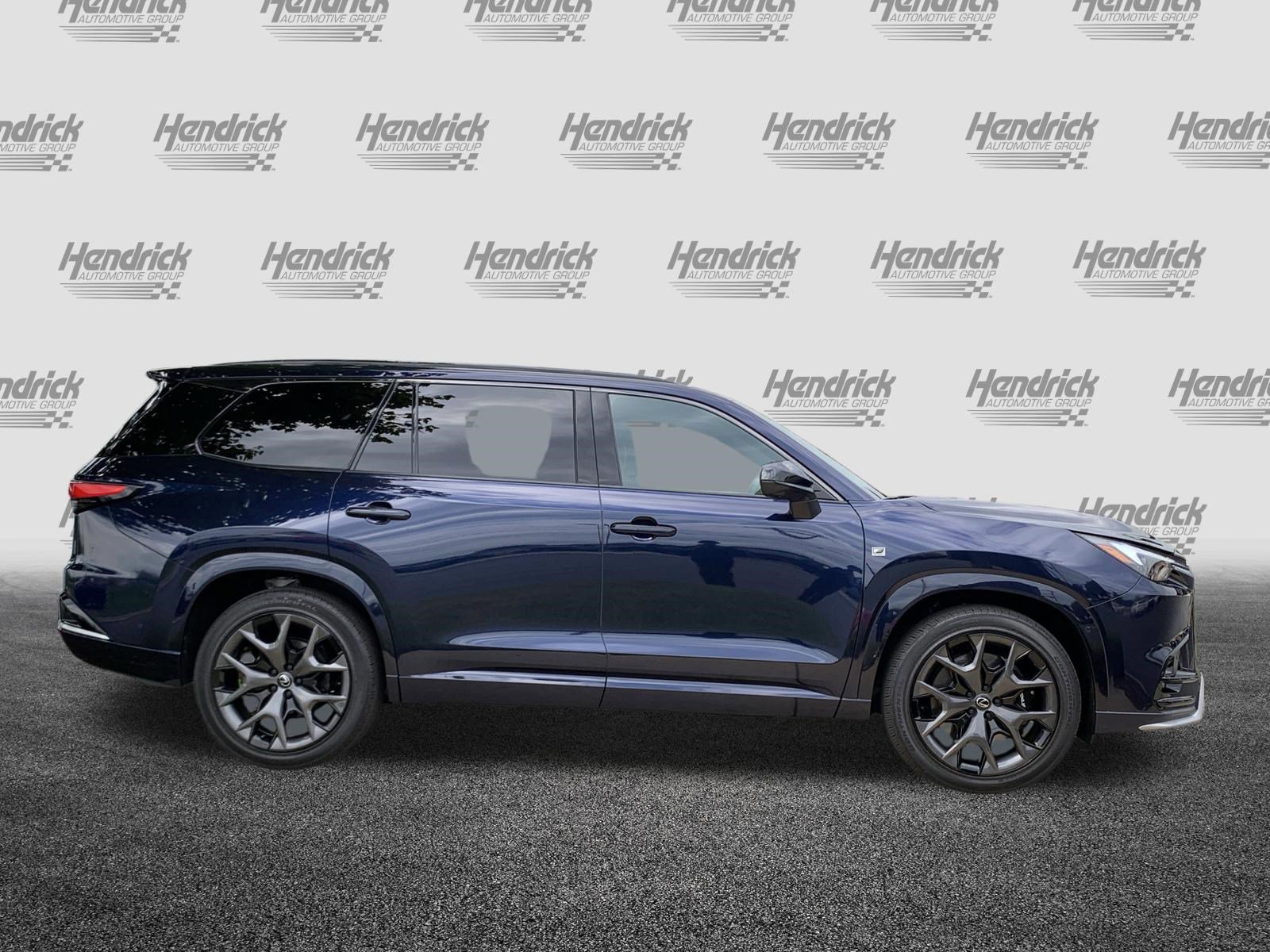 Used 2025 Lexus TX 500h AWD w/ Technology Package image 11