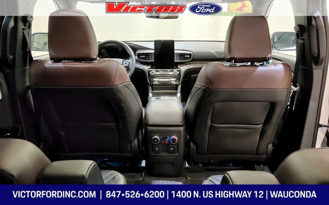 Used 2024 Ford Explorer Platinum w/ Technology Package AWD/4WD image 12
