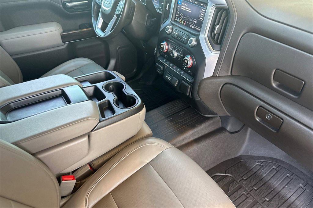 Used 2020 GMC Sierra 1500 SLT w/ X31 Off-Road Package image 16